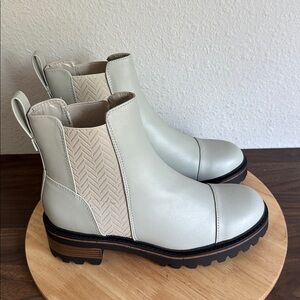 Journee Collection Womens Mirette Stacked Heel Booties